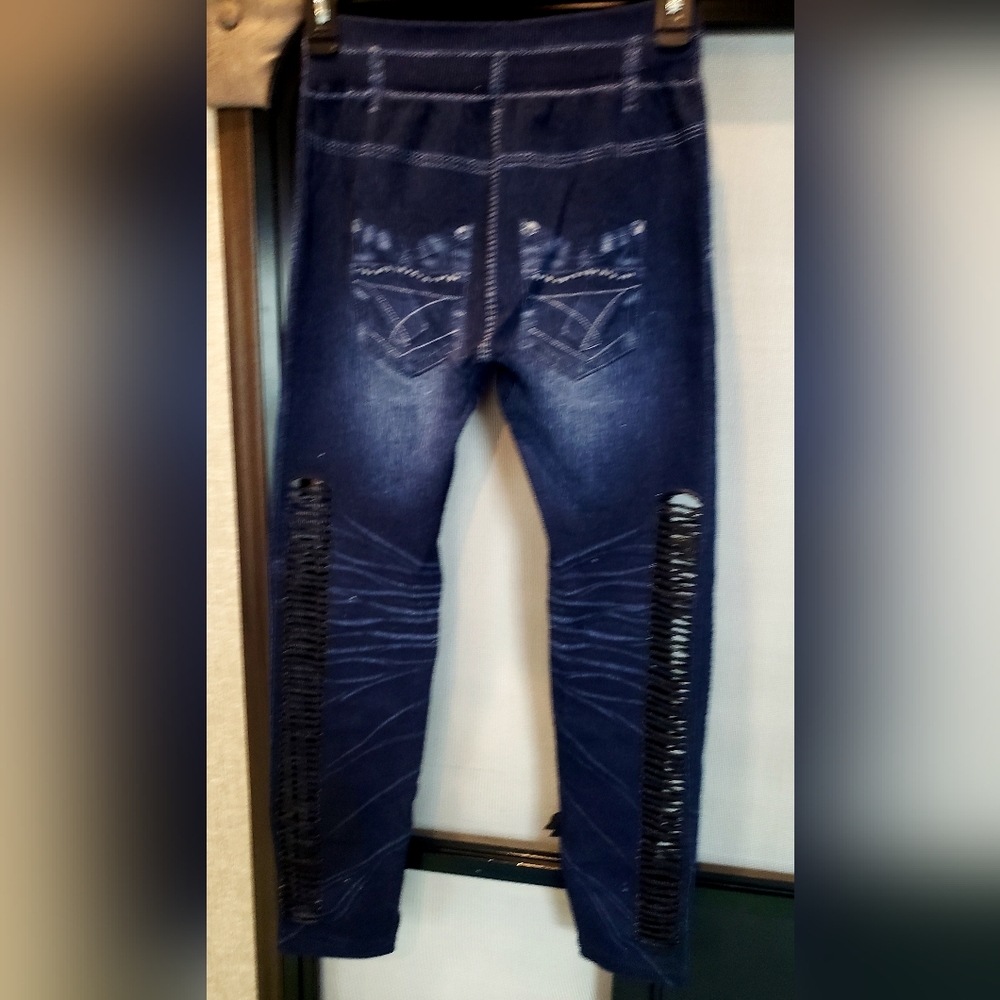 Leggings - Picture 2 of 5